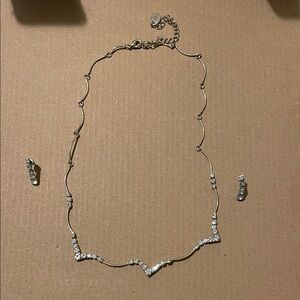 Elegant Silver Necklace and Earring Set